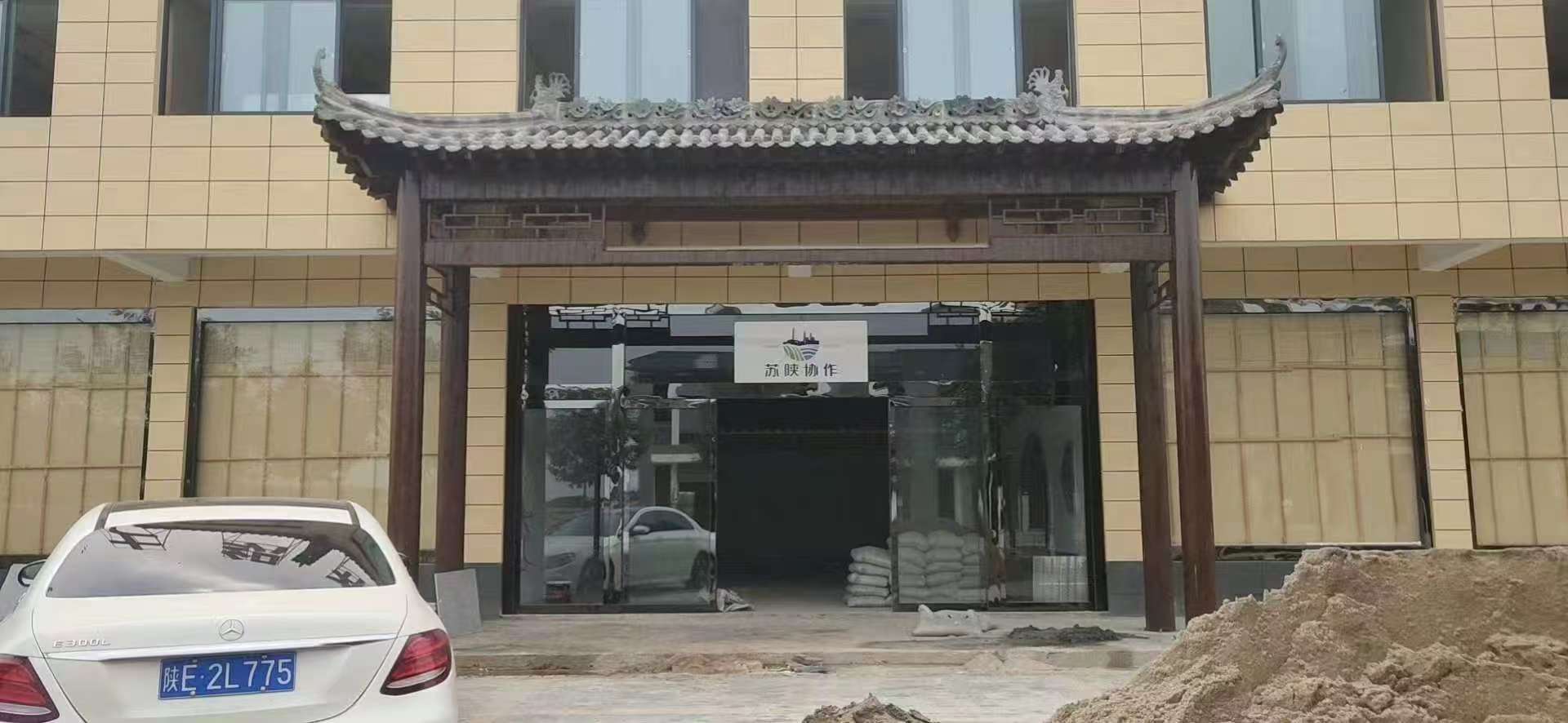 数据说话！防腐木门头降低40%维护成本，成民宿/景区/庭院优选方案