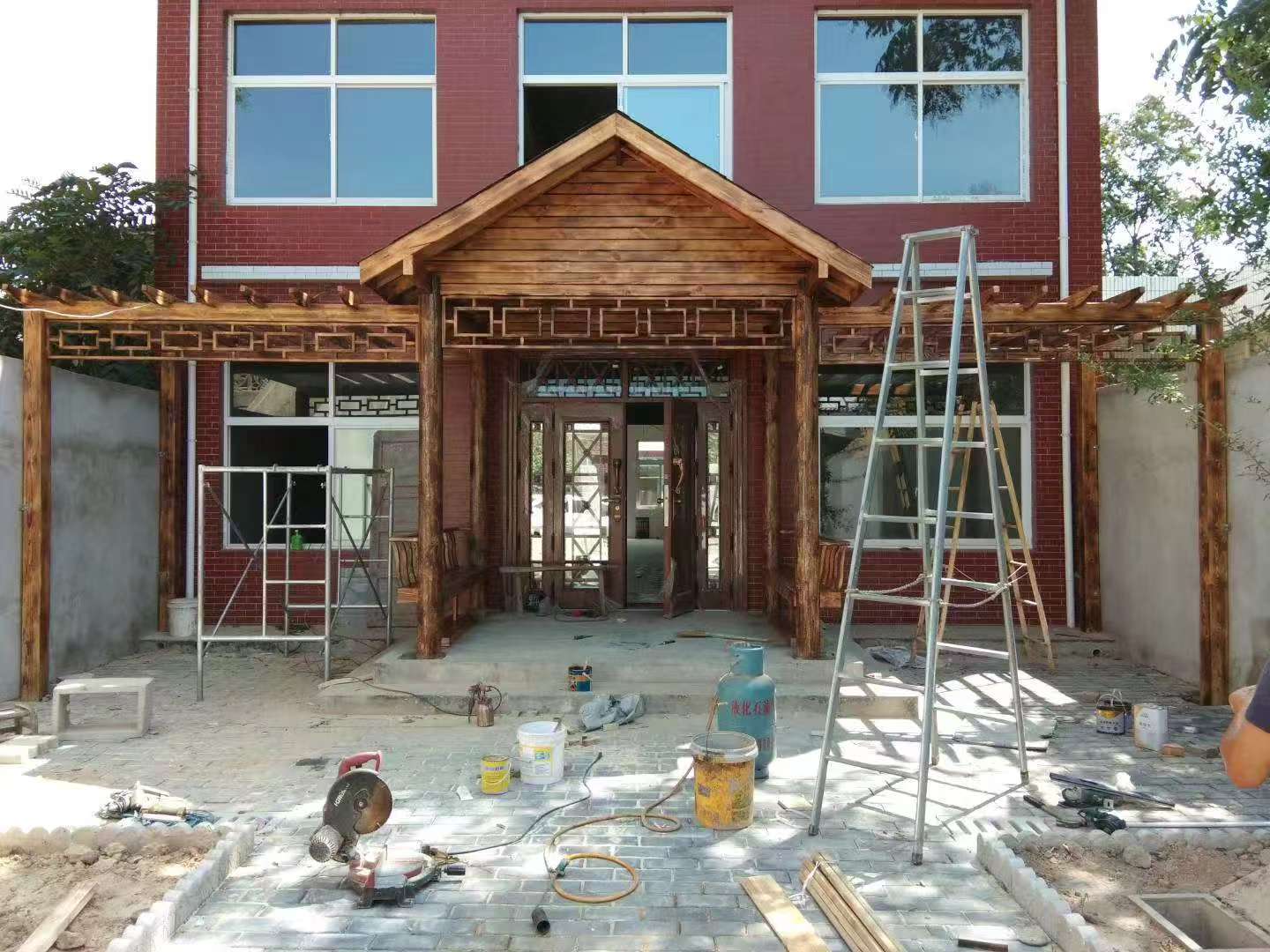 18cb236ac389e75161df50a3d4c2042