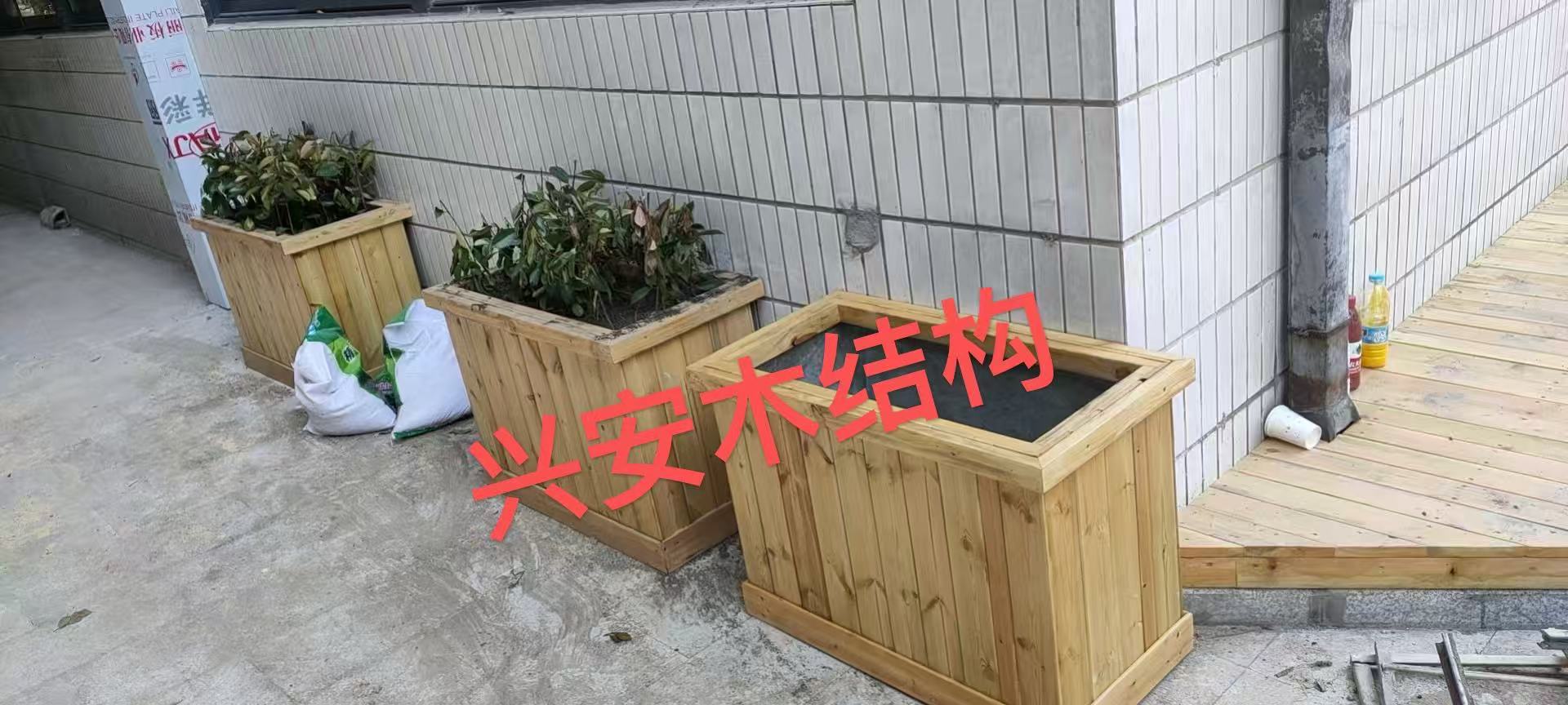 41a84bf7dd671fb96f5c42d93e256aa